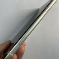 iphone 11 right side